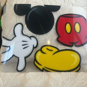 Amazing Never Used Set of 5 Mickey Mouse Placemats